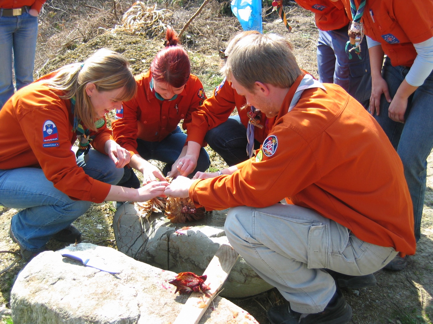 Delavnica o pripravi hrane na "prvinski" način