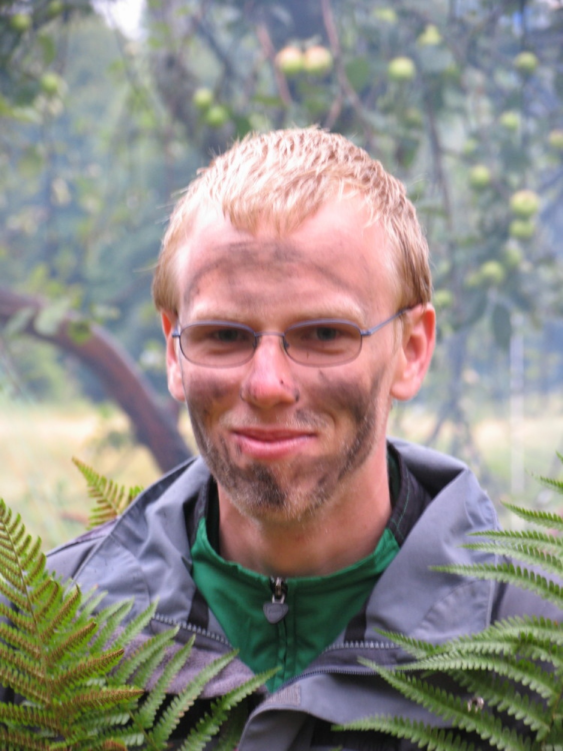 Pestro dogajanje na taborni šoli se je začelo s postavljanjem tabornih zgradb in nadaljevalo zanimivimi temami, katehezami, potepom, veliko igro ...