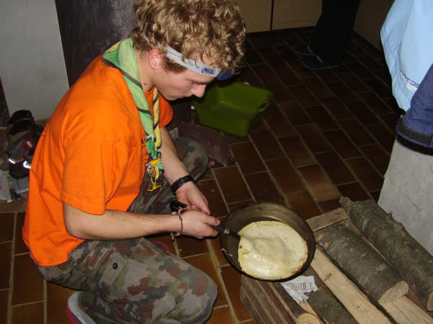 Z marmelado, nutelo, medom, cukrom, sirom, paradajzom.... vse se je dalo naročit ;)