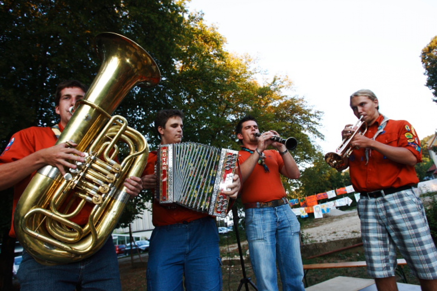 Praznovanje stoletnice skavtstva - demo4