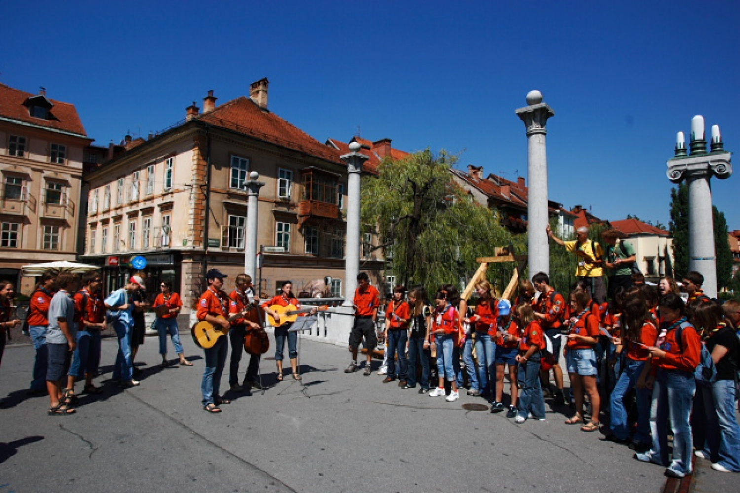 Praznovanje stoletnice skavtstva - demo4