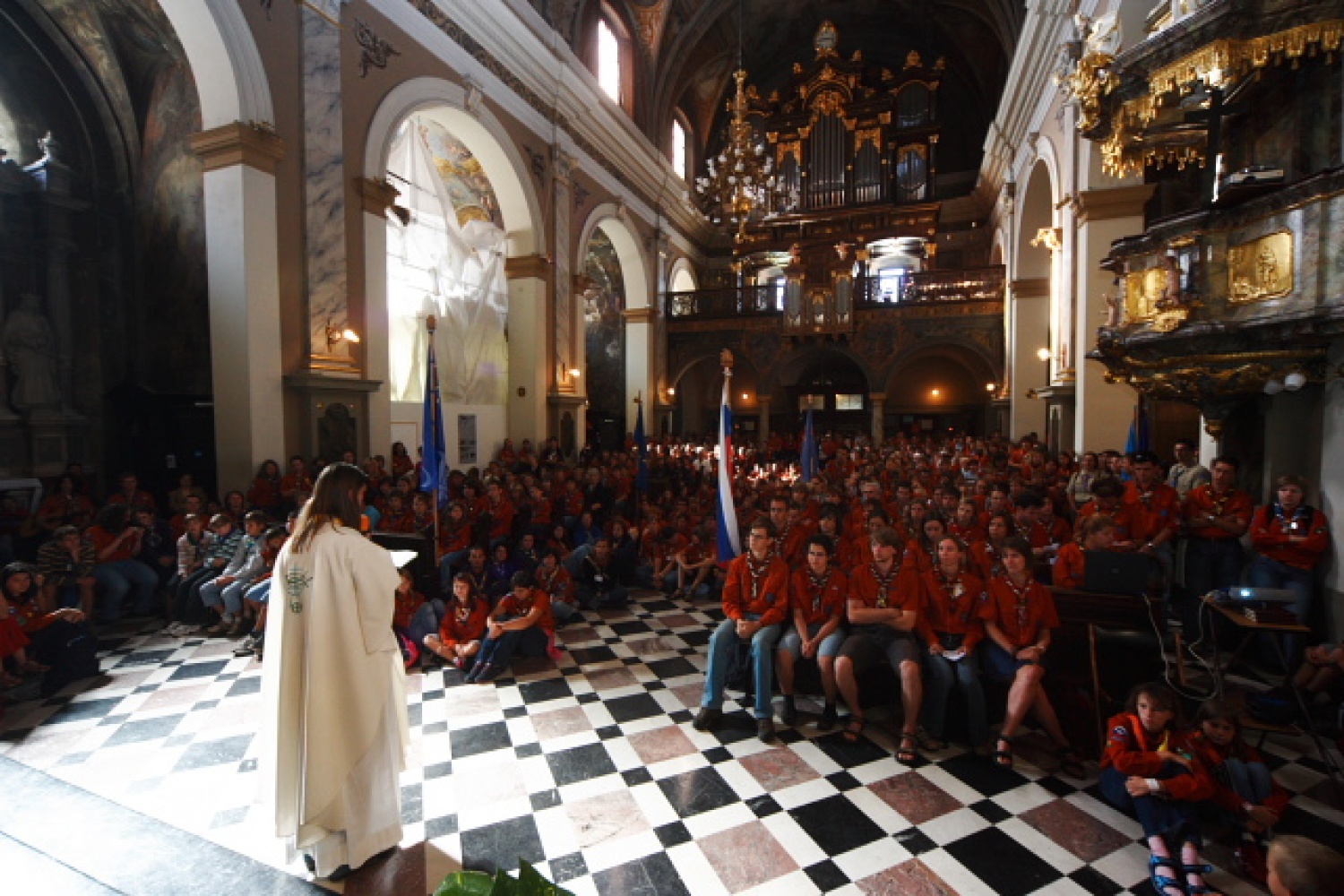 Praznovanje stoletnice skavtstva - demo4