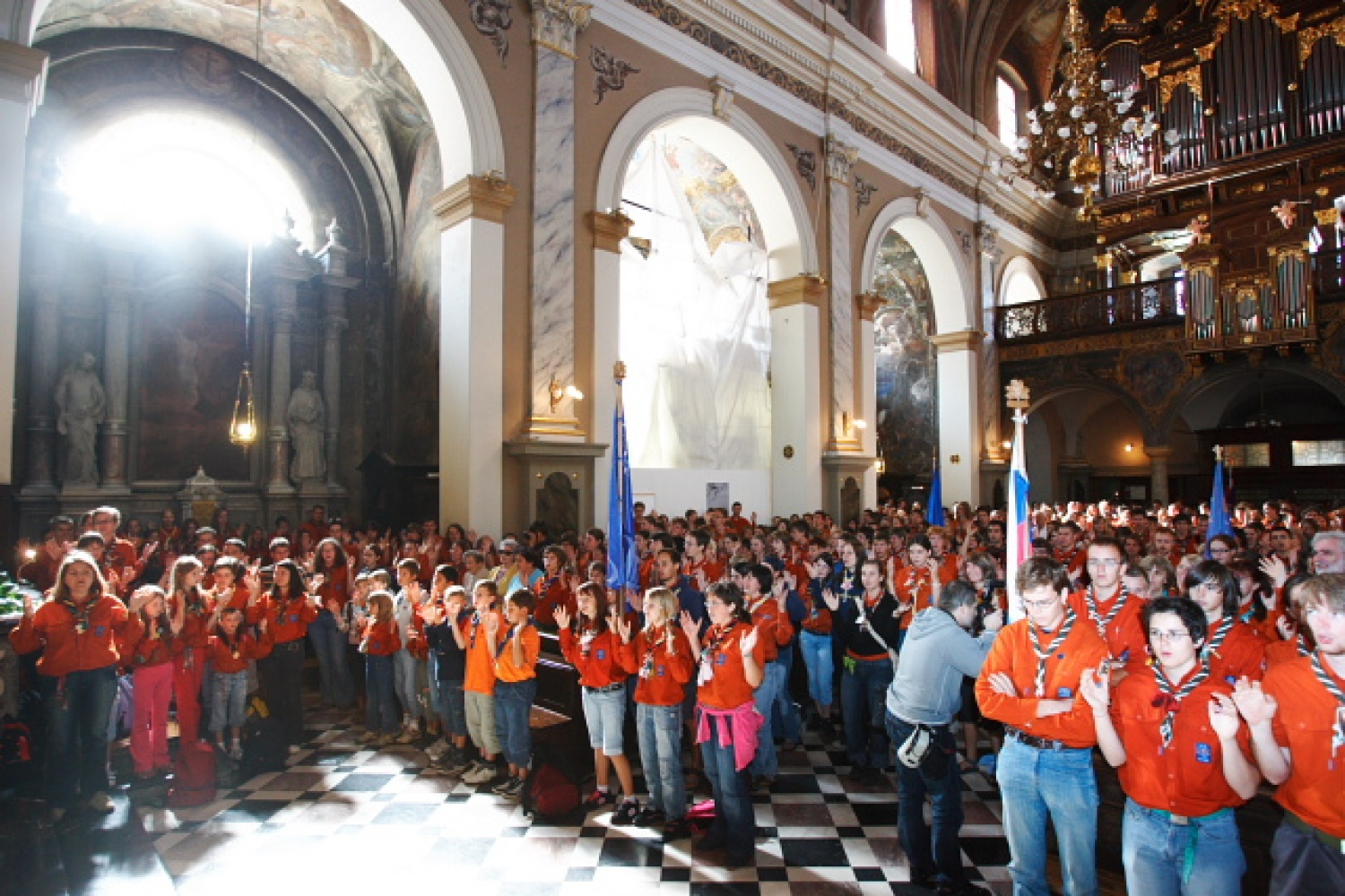Praznovanje stoletnice skavtstva - demo4