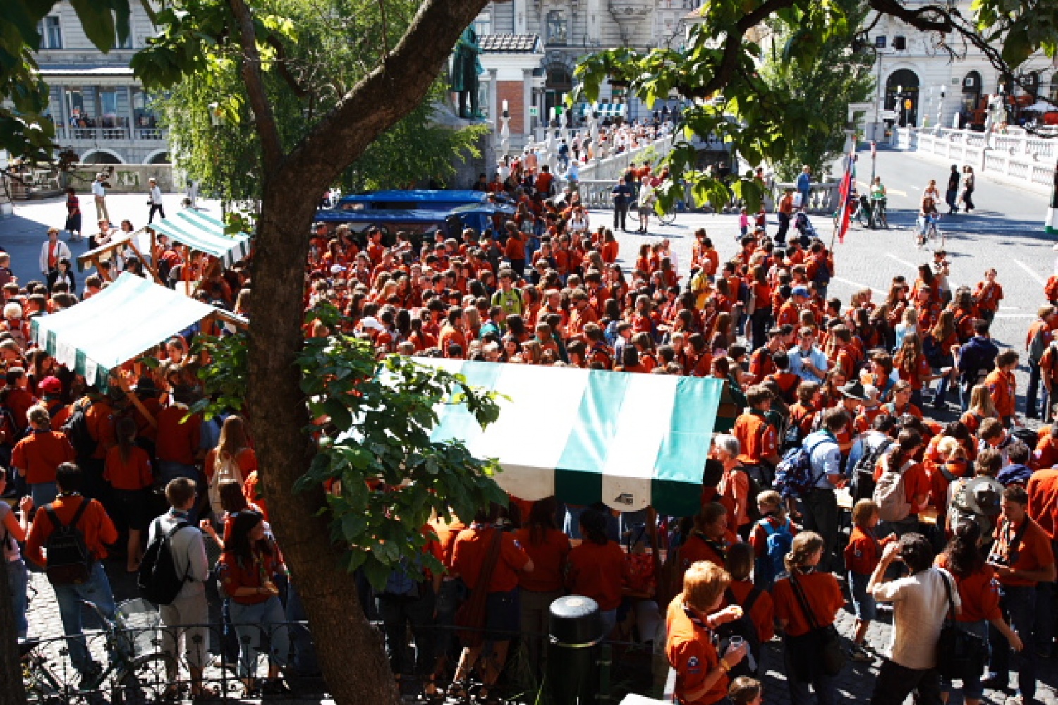 Praznovanje stoletnice skavtstva - demo4