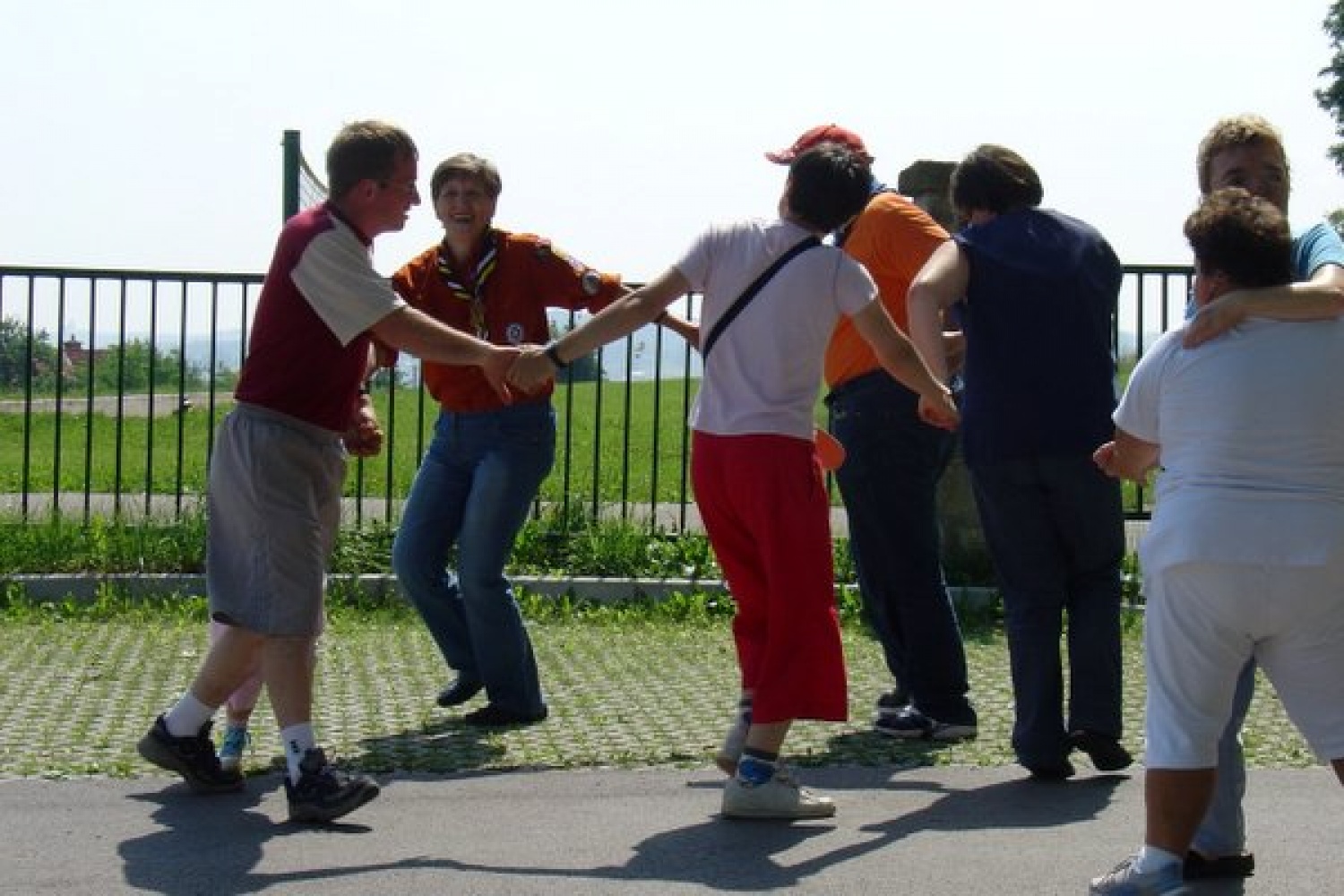 Obisk Centra za varstvo in delo Golovec v Celju, ki smo mu podarili del sredstev, zbranih prek akcije LMB 2006.