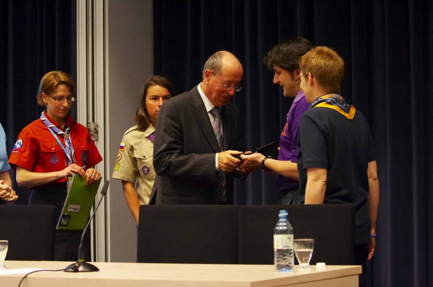 Obiskal nas je predsednik državnega zbora dr. France Cukjati in nas nagovoril.
