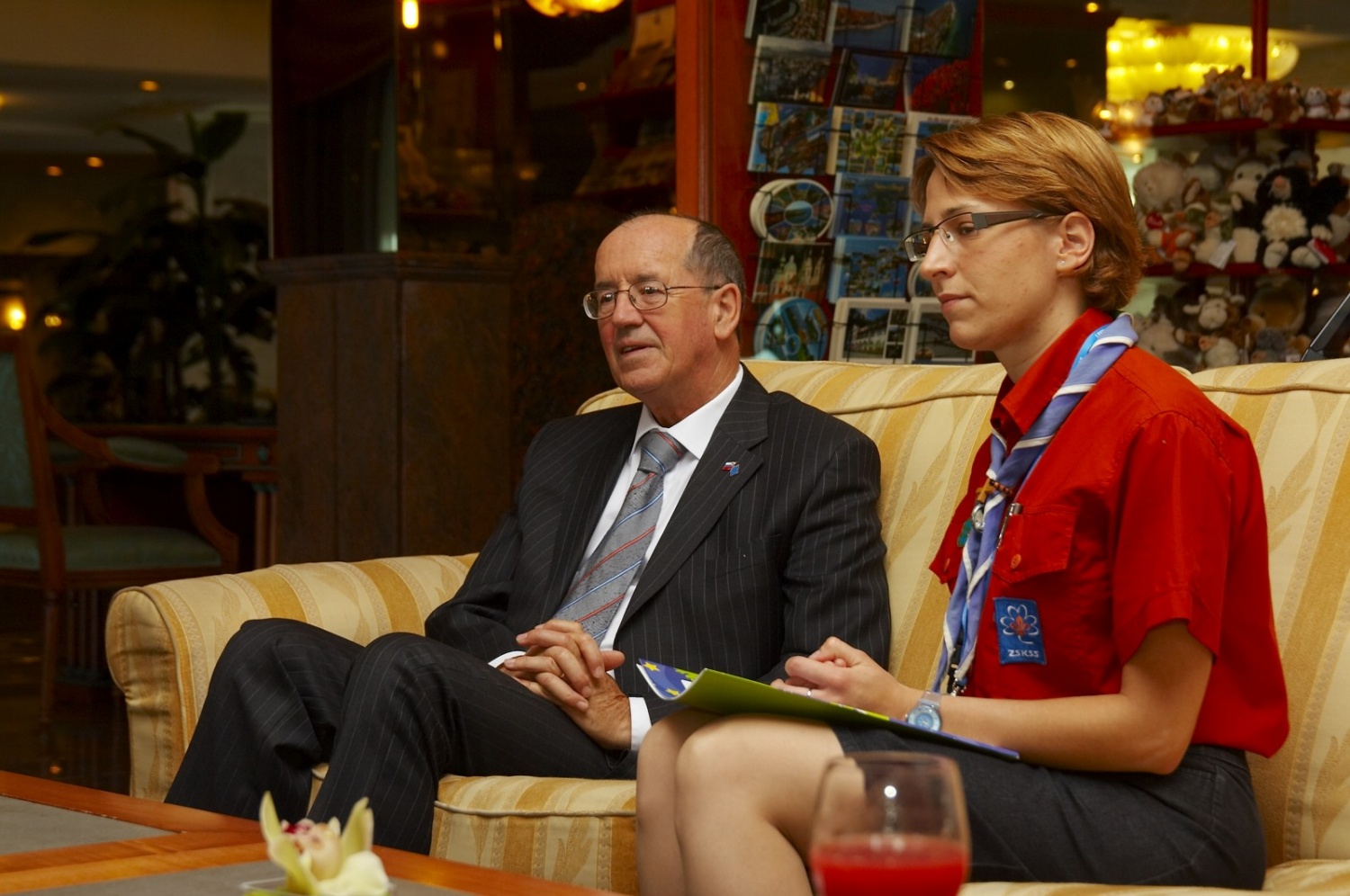 Obiskal nas je predsednik državnega zbora dr. France Cukjati in nas nagovoril.