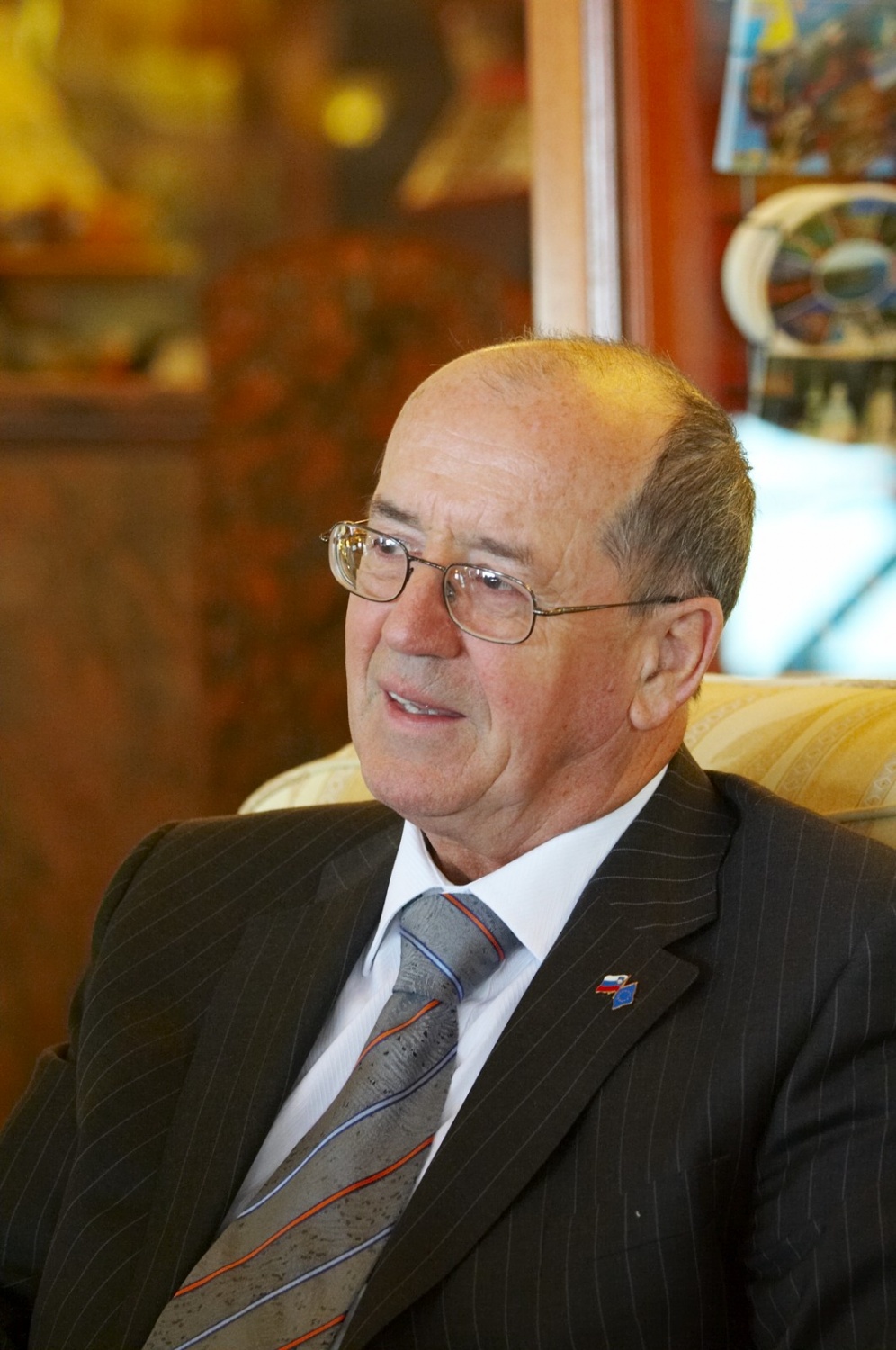 Obiskal nas je predsednik državnega zbora dr. France Cukjati in nas nagovoril.