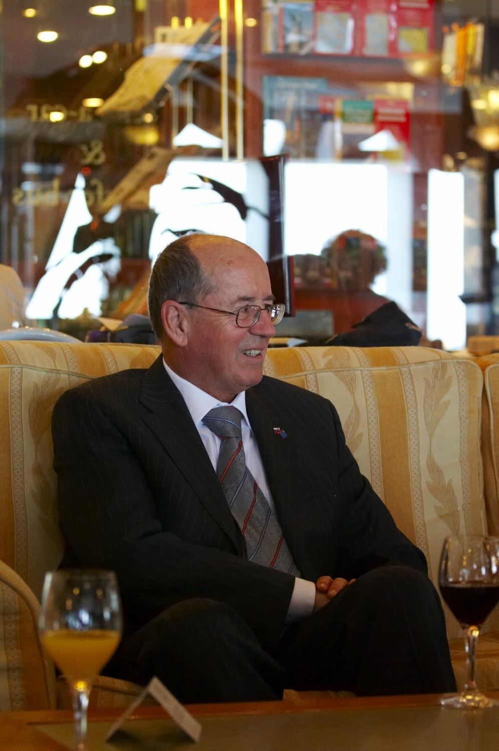 Obiskal nas je predsednik državnega zbora dr. France Cukjati in nas nagovoril.