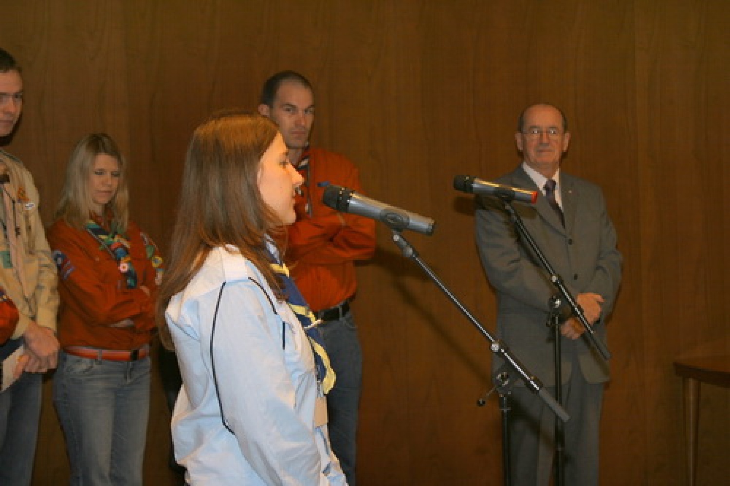 G. France Cukjati, predsednik DZ sprejel plamen LMB