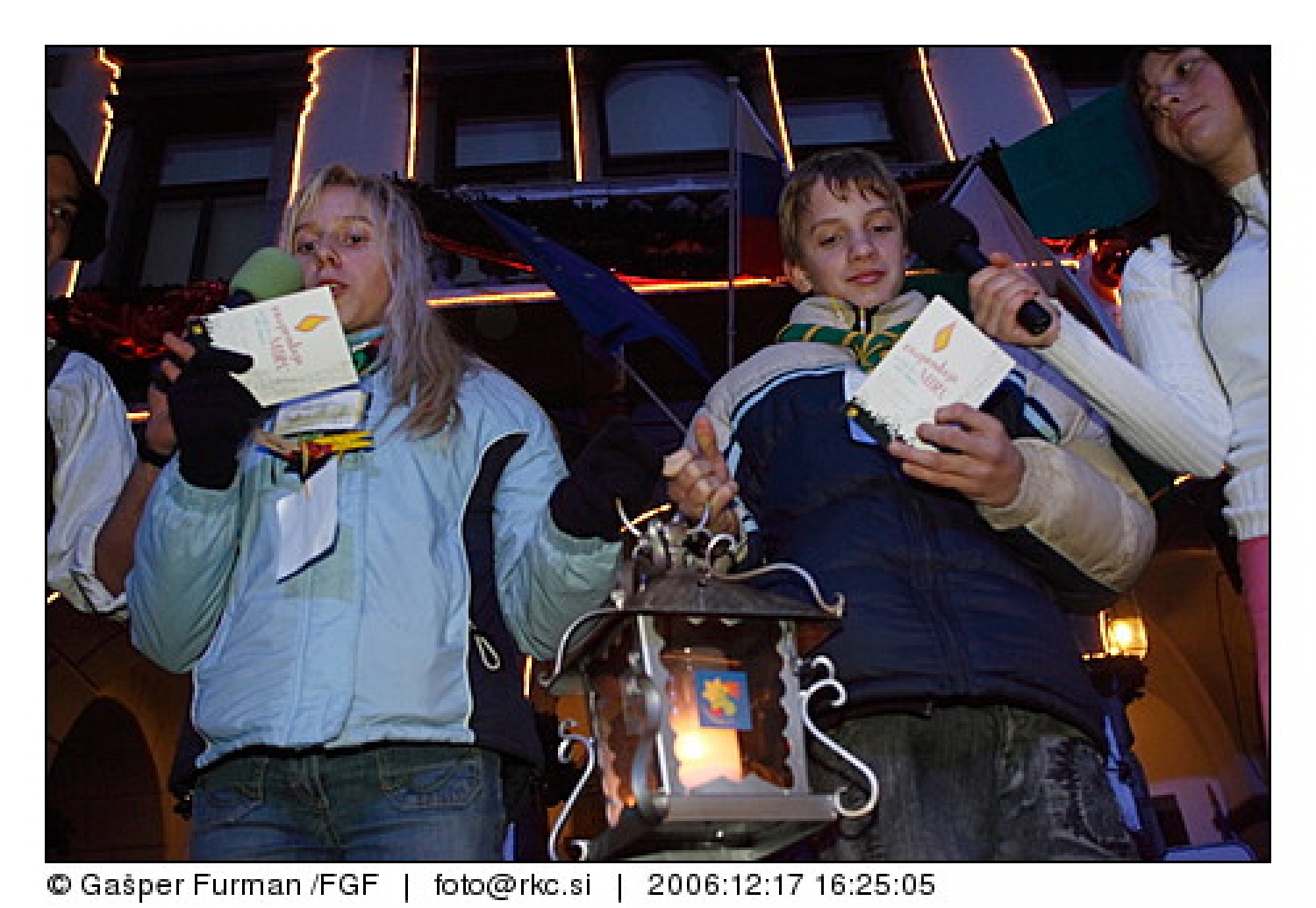 Prireditev ob sprejemu LMB pred mestno hišo