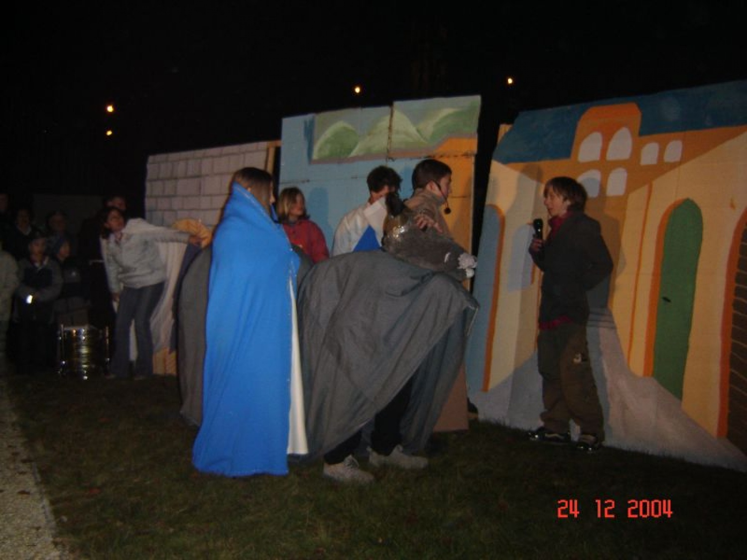 Marija in Jožef iščeta prenočišče