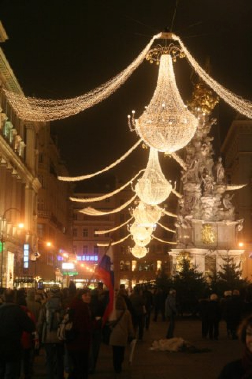 Fotografije z Dunaja in sprejema LMB v Ljubljani