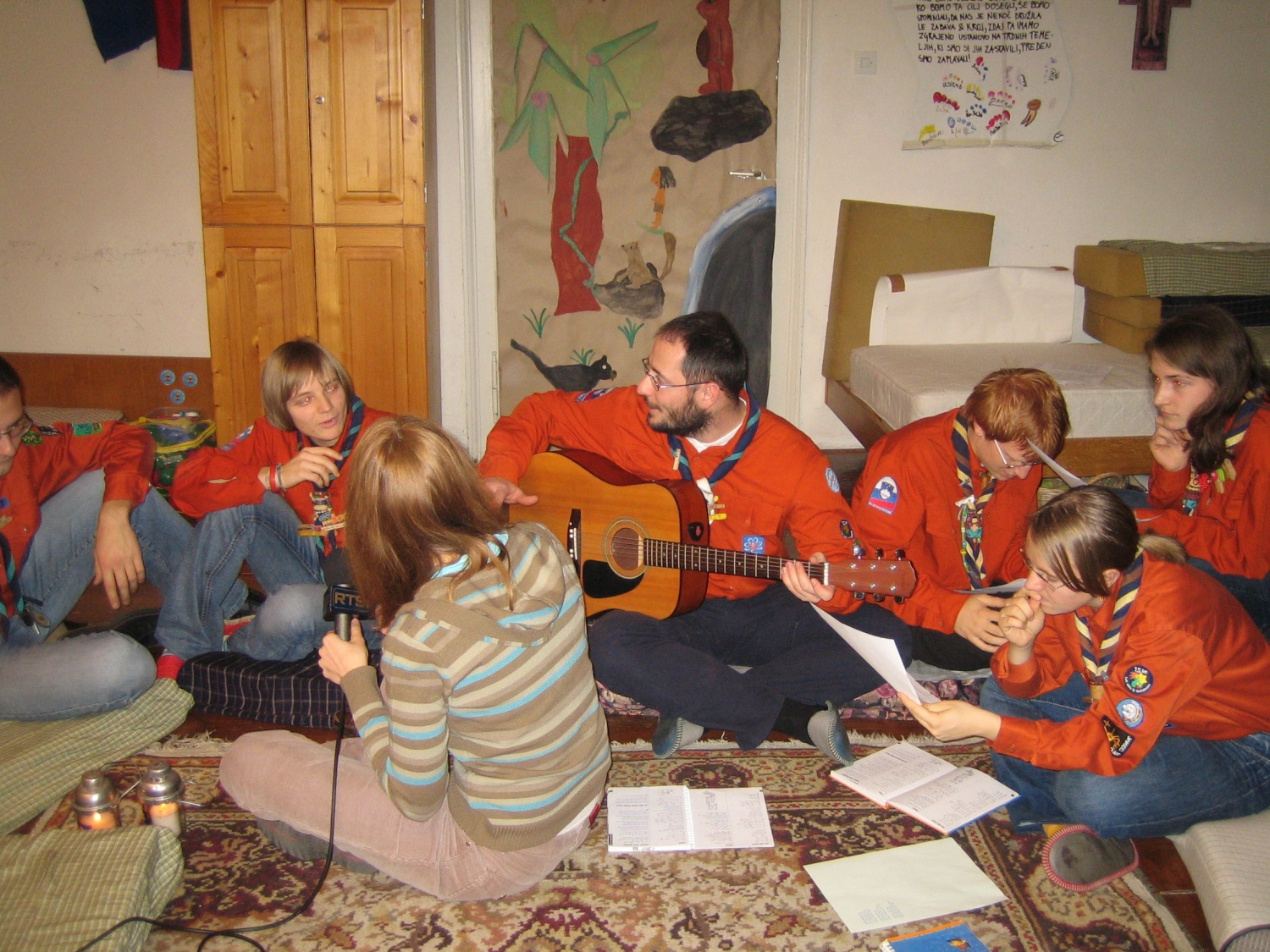 Tukaj so slike, ki smo jih Mariborčani posneli ob našem velikem televizijskem nastopu.