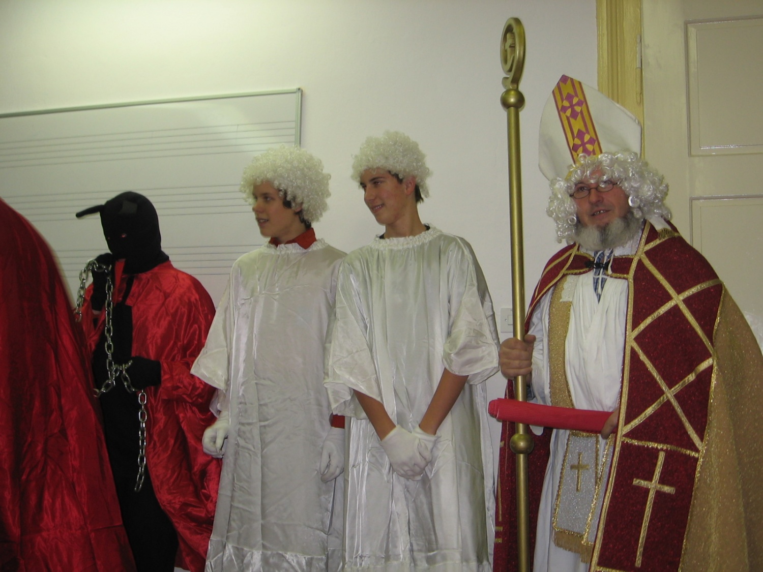 Ja, ja, tudi novomeški skavti smo bili v preteklem letu pridni. Kako to vemo? Le tako si lahko razlagamo obisk sv. Miklavža.