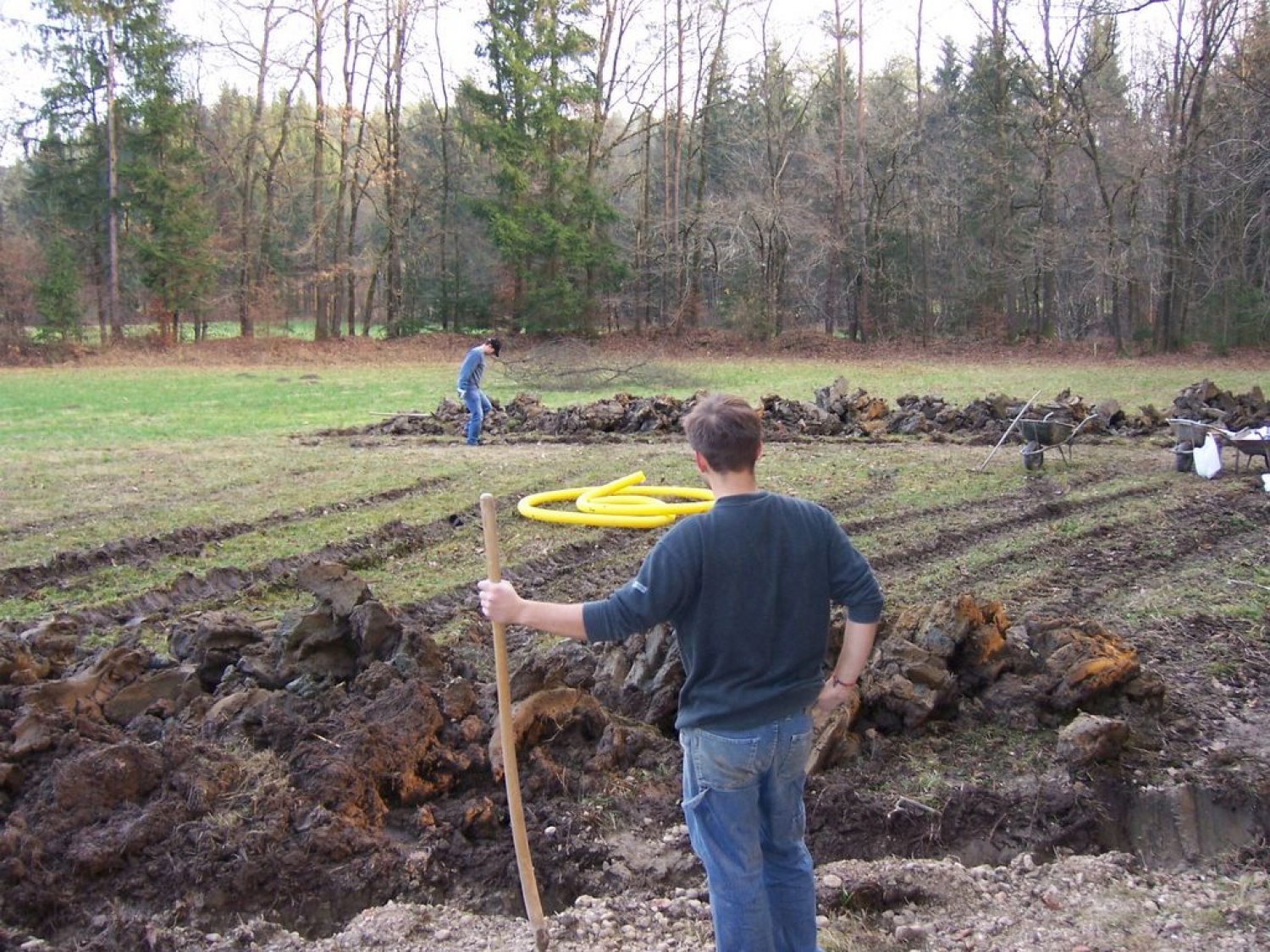 Komendski skavti smo končno izvedli projekt Drenaža, ki nam bo izboljšal naš skavtski travnik.