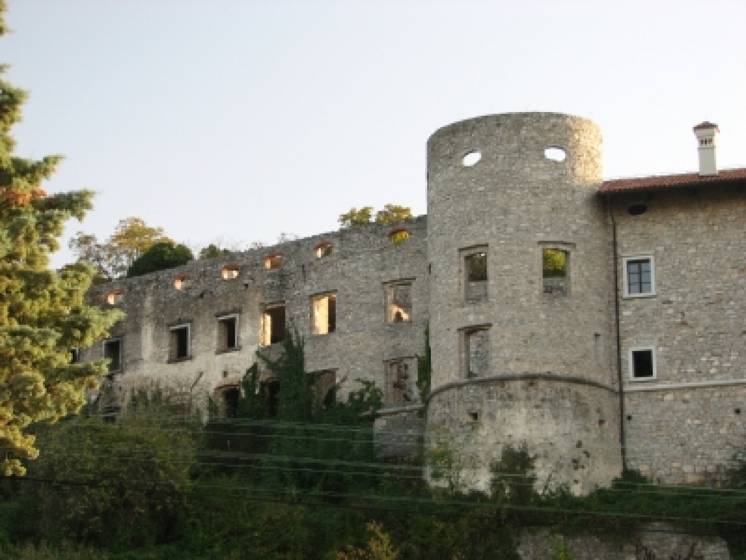 obzidje gradu Štanjel