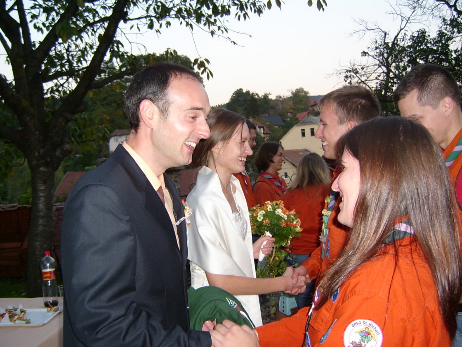 dooolgo sta sprejemala čestitke in darila ...