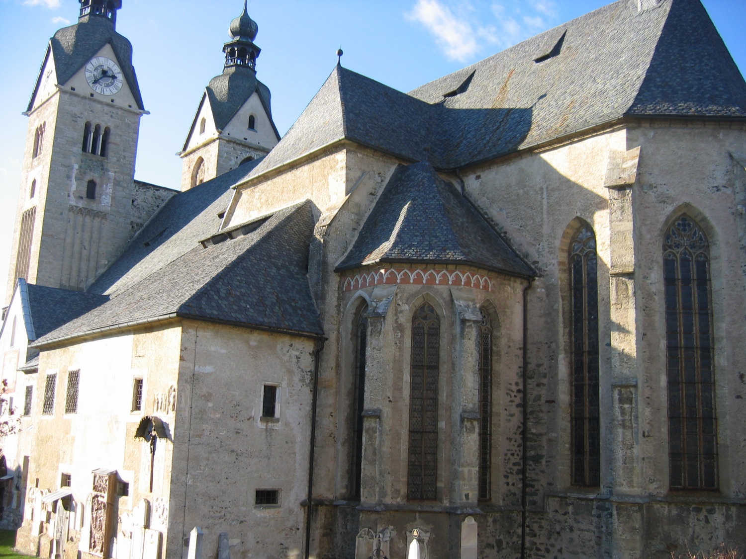 PO POTI SLOVENSKIH KORENIN