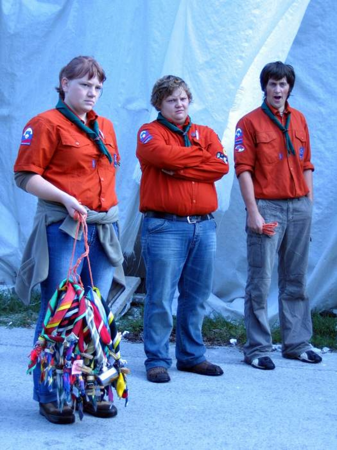 Utrinki iz začetka taborne šole.