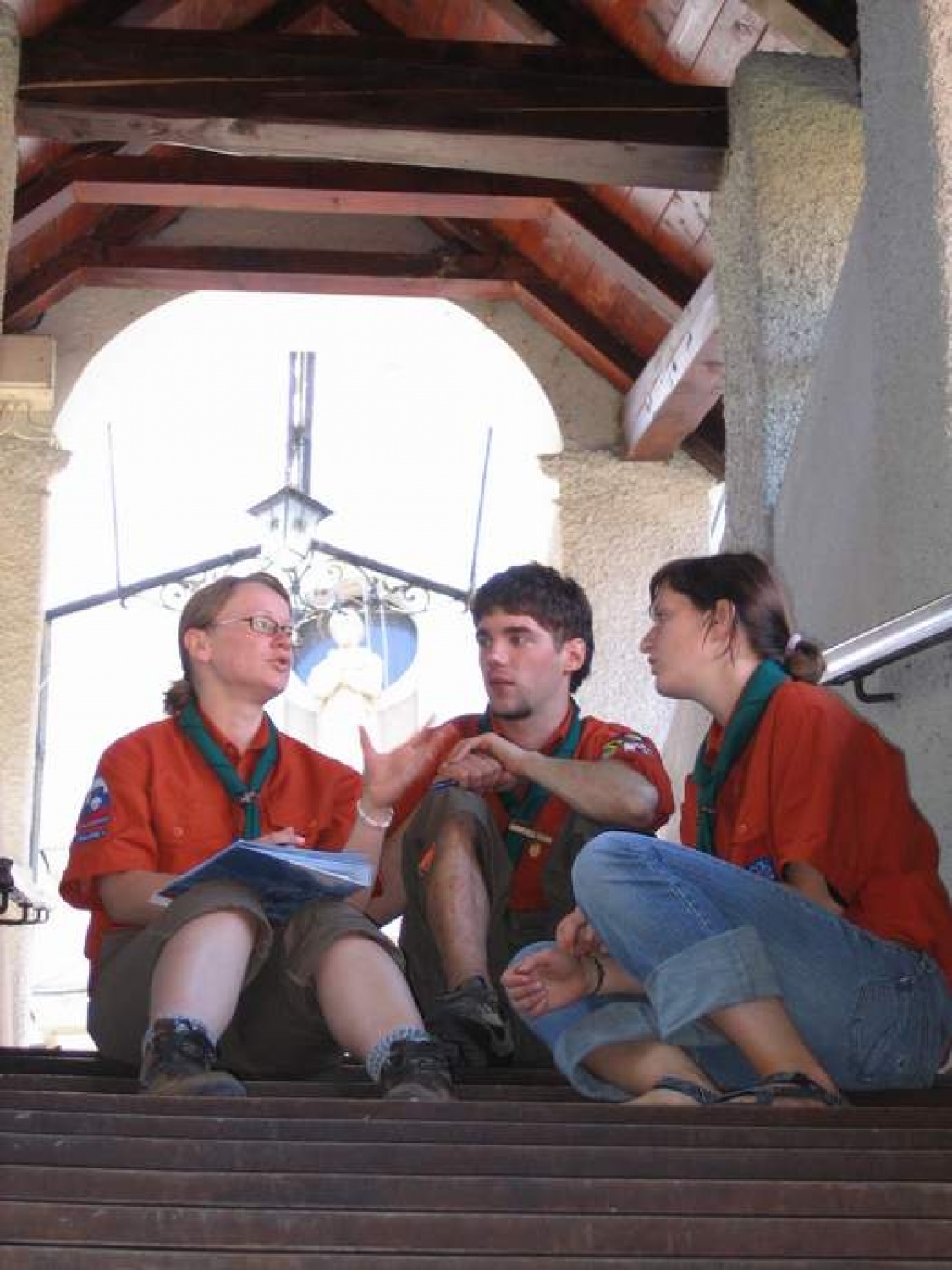 Utrinki iz začetka taborne šole.