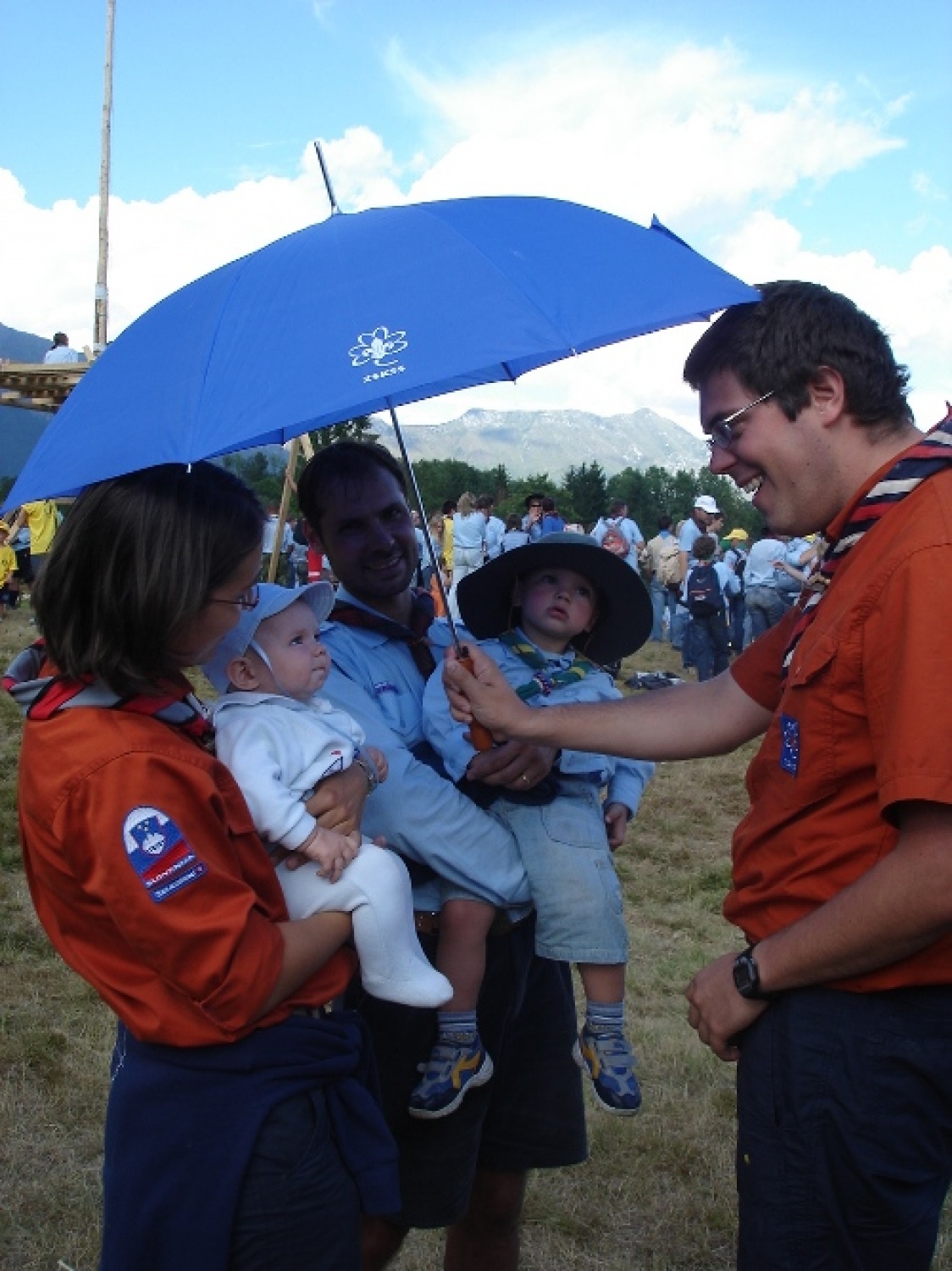 V nedeljo 6. avgusta se je zaključil 5. slovenski zamejski skavtski jamboree, ki je potekal že od 27. julija v Terskih Dolinah v Benečiji. Zaključka smo se udeležili tudi iz ZSKSS.