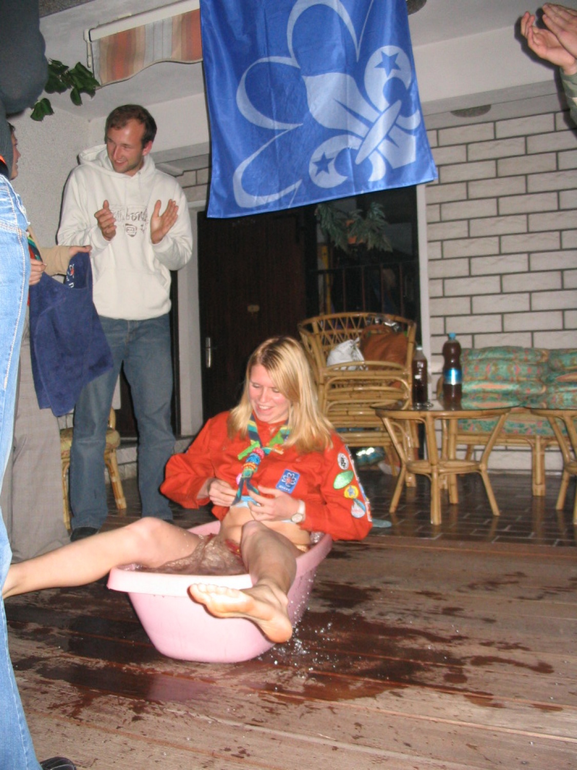 V galeriji so slike iz nedavnega ustoličenja stegovodje in njegove pomočnice...