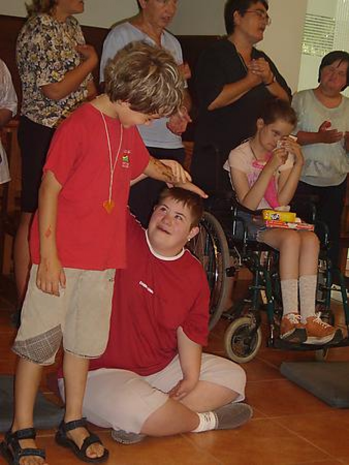 Tukaj je nekaj zbranih slik iz letovanj gibanja Vera in luč.