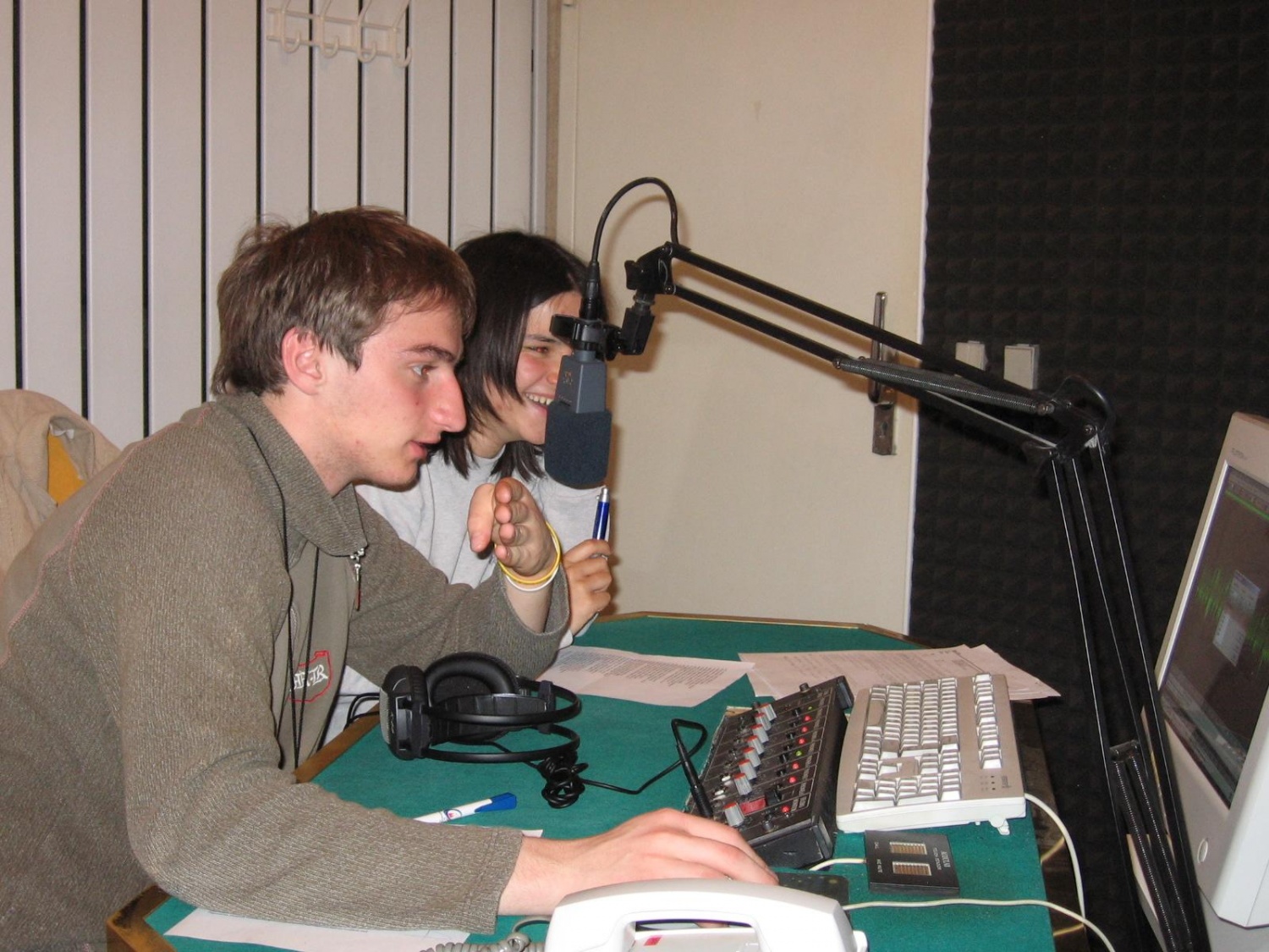 narava, drevo, skavti, studio, radio