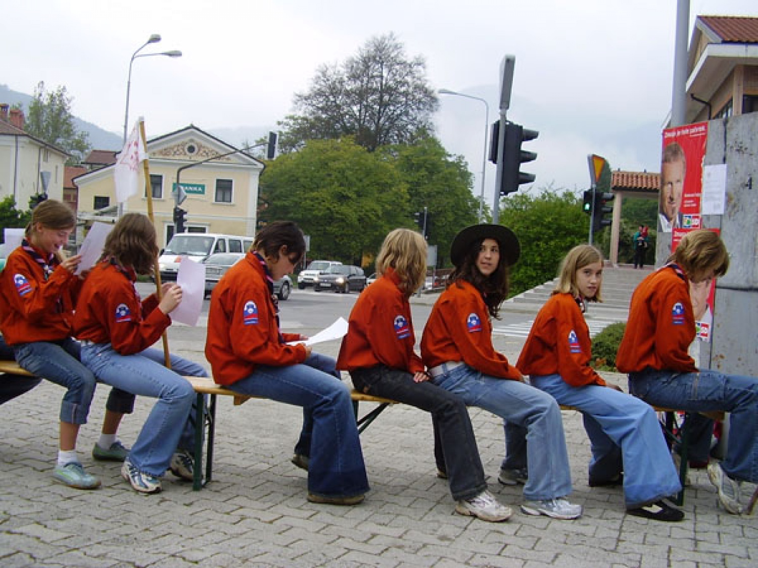 vozi me vlak v daljave...