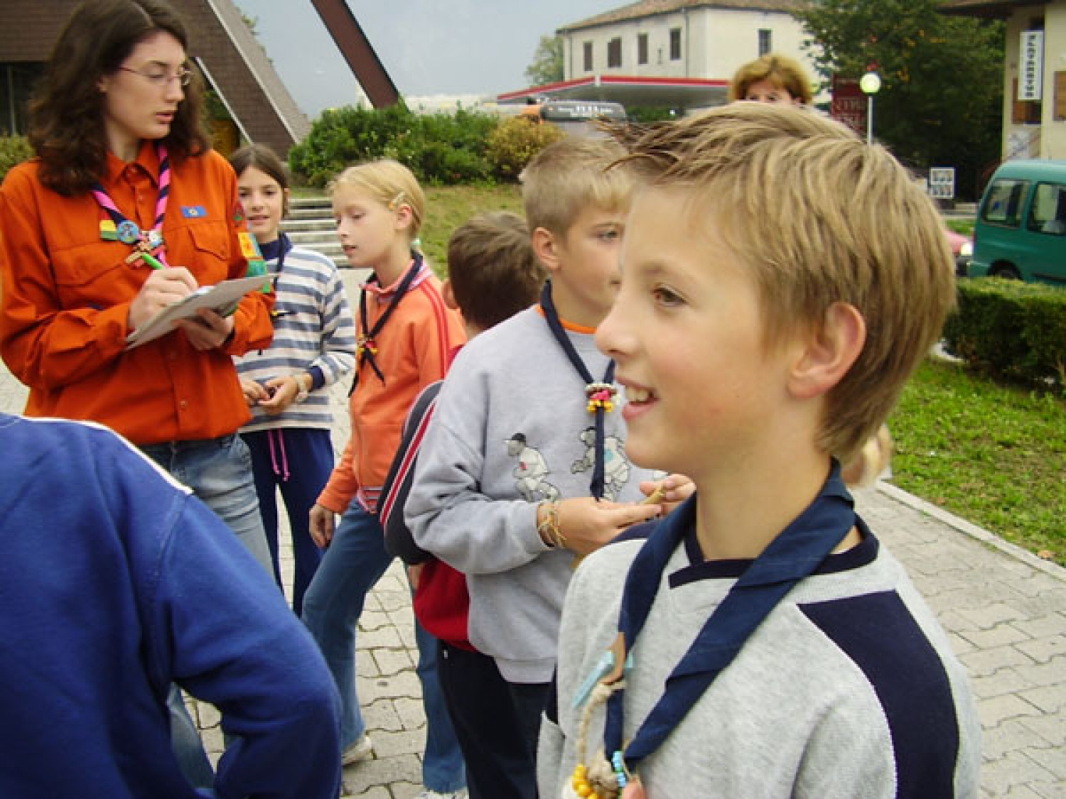 brez frizurce ne gre:)