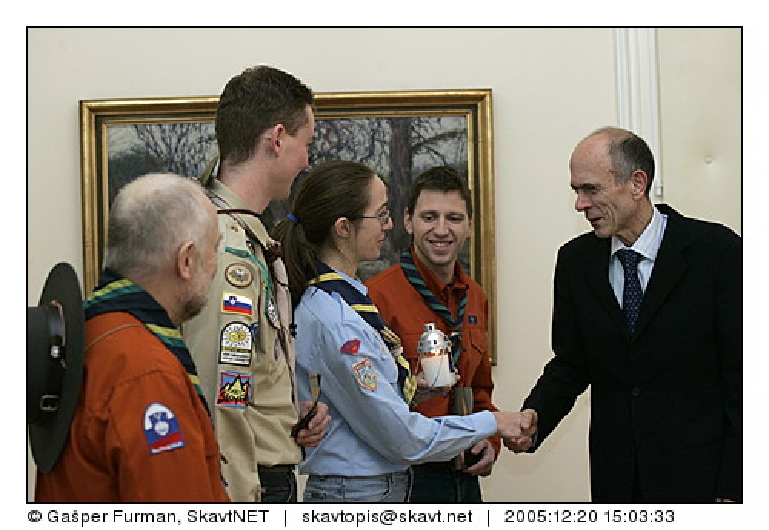 Luč miru iz Betlehema je sprejel tudi predsednik države dr. Janez Drnovšek.