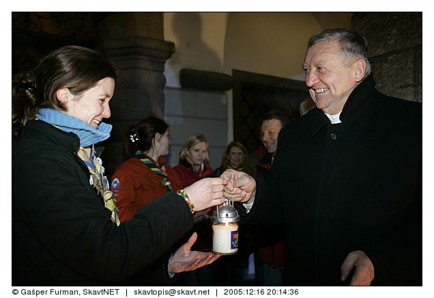 Predaja Luči miru iz Betlehema nadškofu Uranu