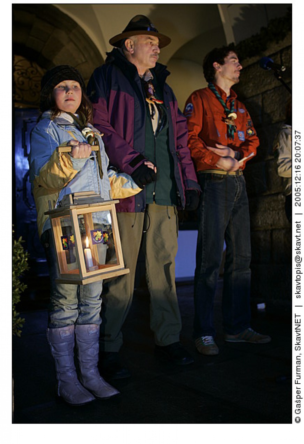 Luč miru iz Betlehema je kot vedno prinesel otrok