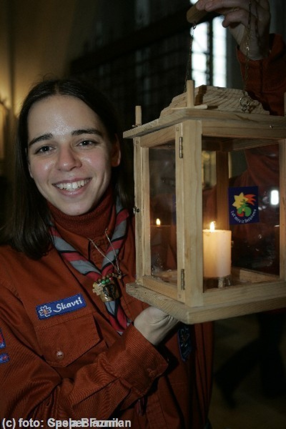 Nasmeh ob dejstvu, da je plamen tudi v naših rokah...