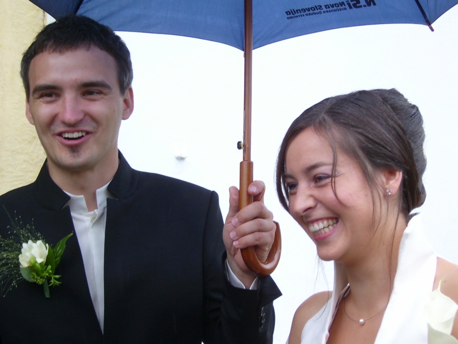 Tukaj lahko ujamete vsaj trenutek, dva ali tri včerajšnjega dogodka.