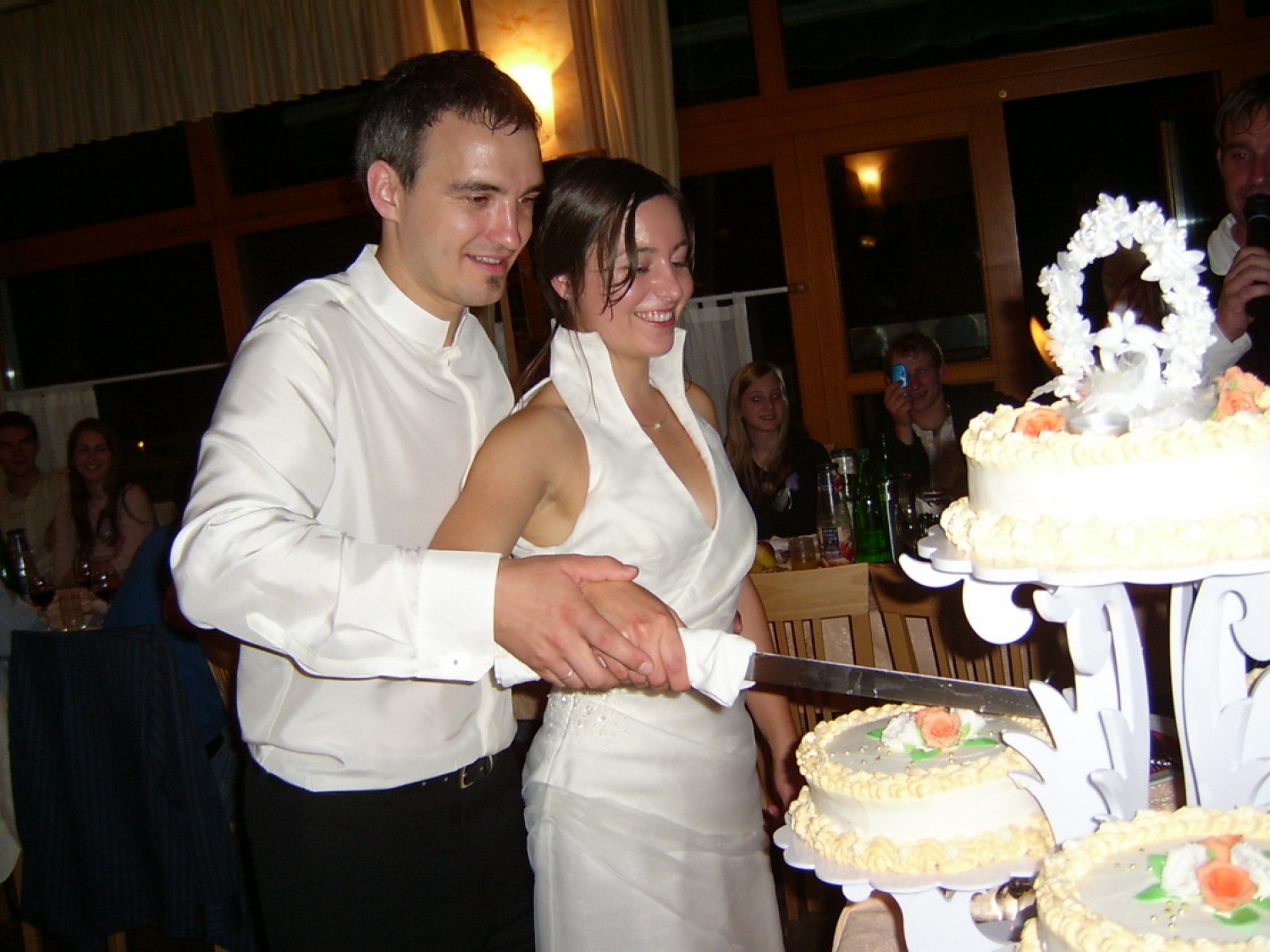 Tukaj lahko ujamete vsaj trenutek, dva ali tri včerajšnjega dogodka.