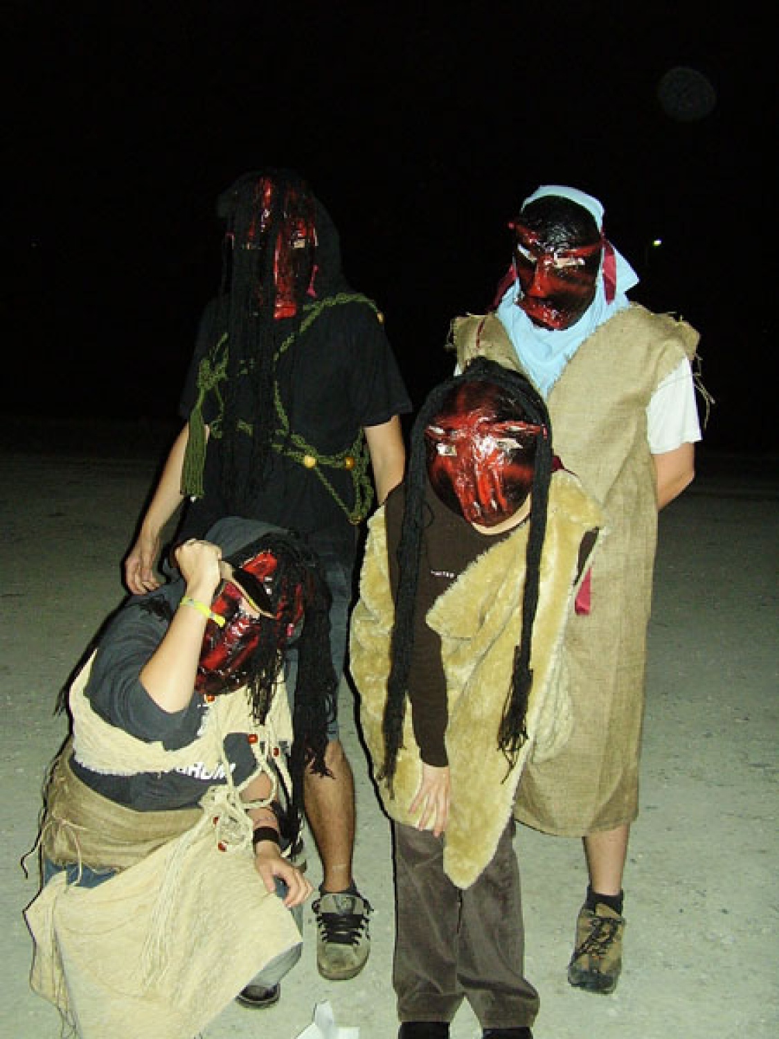 Zadnjo noč so na s obiskali ljudožerci