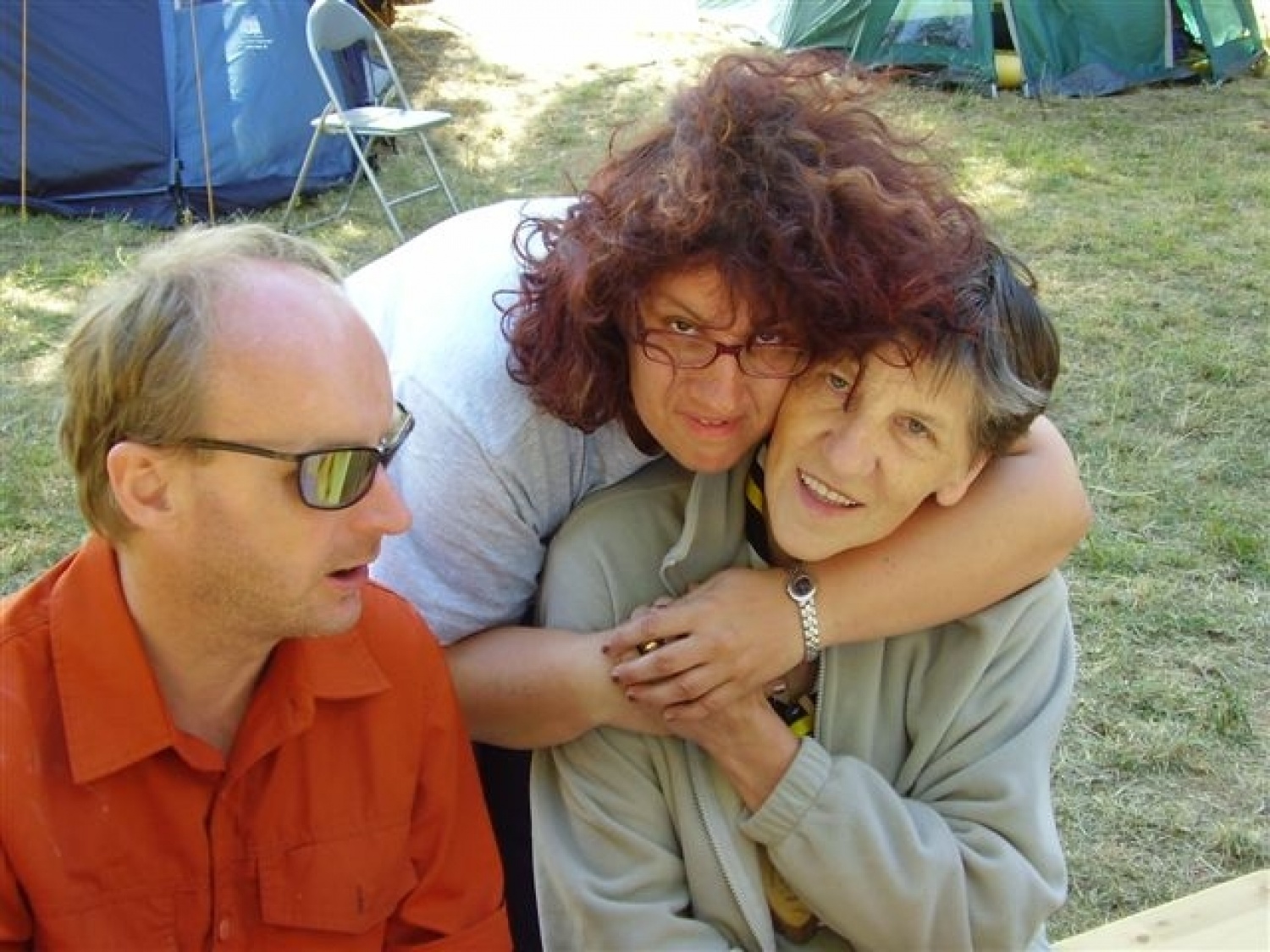 Vsakdo mora imeti prijatelja ...