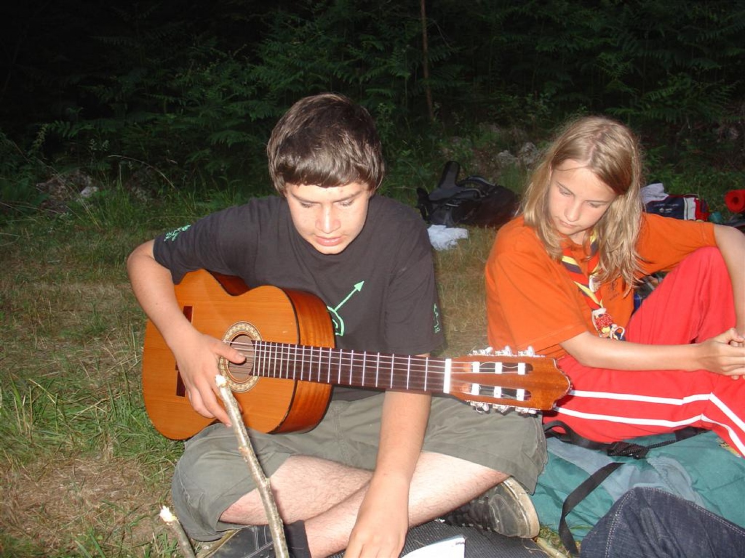 Ob ognju je lepo kakšno zapeti