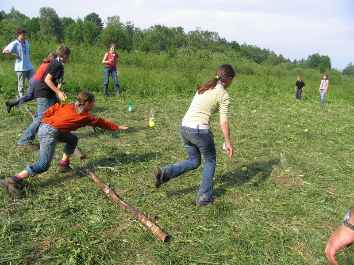 Tekmovanje v podiranju flaš