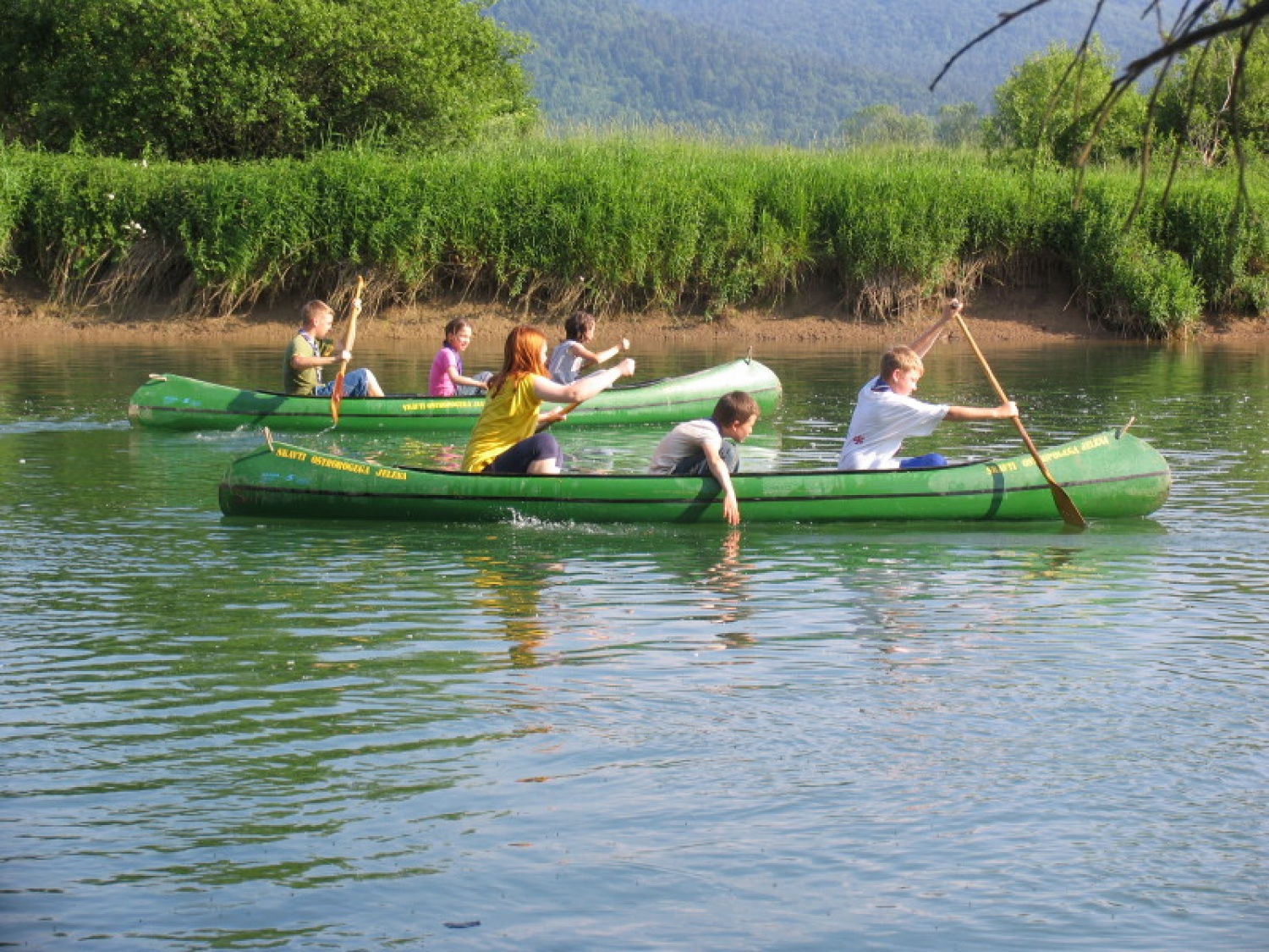 Tekmovanje v kanujih
