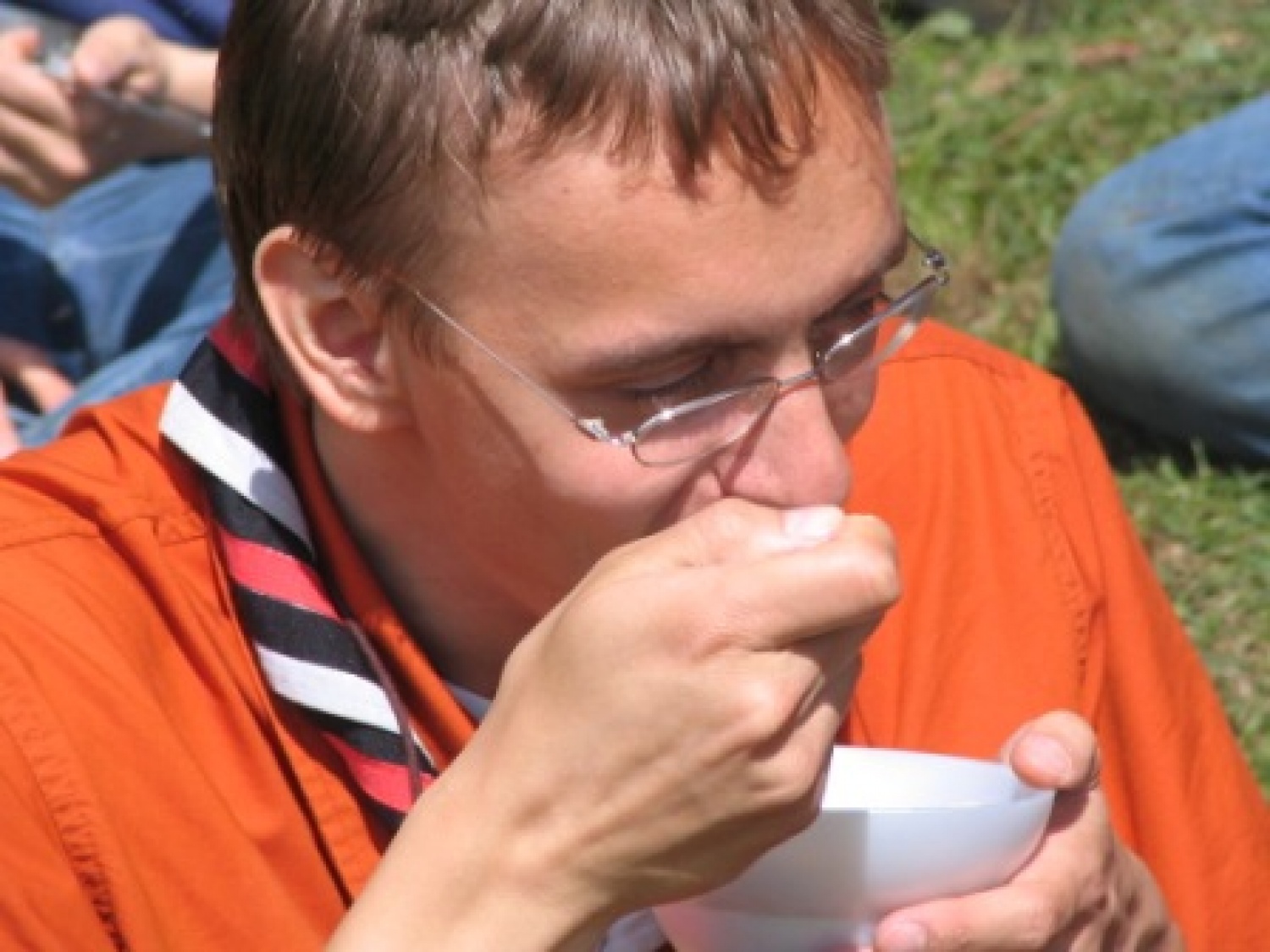 Povezovanje, izziv, bivakiranje, napor, smeh, vreznine, prijateljstvo, presenečenje, obdarovanje … To so besede, s katerimi lahko najbolje opišem srečanje dveh čet, vse druga pa vam bodo povedale slike!