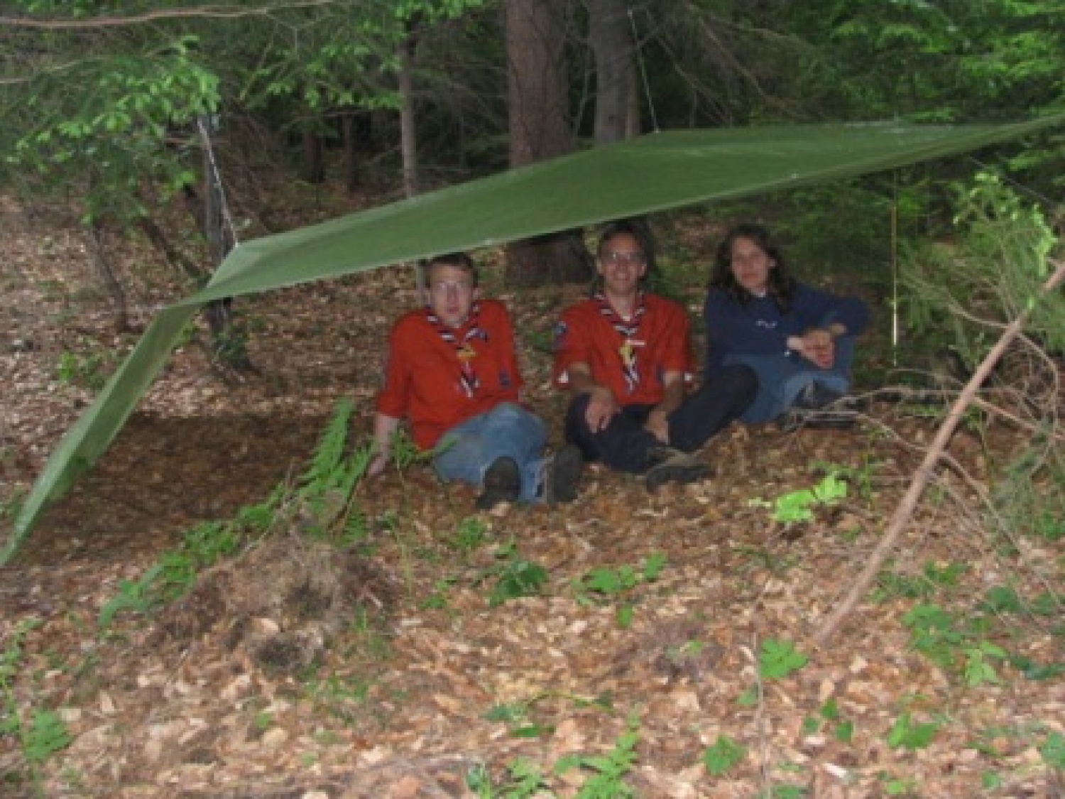 Povezovanje, izziv, bivakiranje, napor, smeh, vreznine, prijateljstvo, presenečenje, obdarovanje … To so besede, s katerimi lahko najbolje opišem srečanje dveh čet, vse druga pa vam bodo povedale slike!