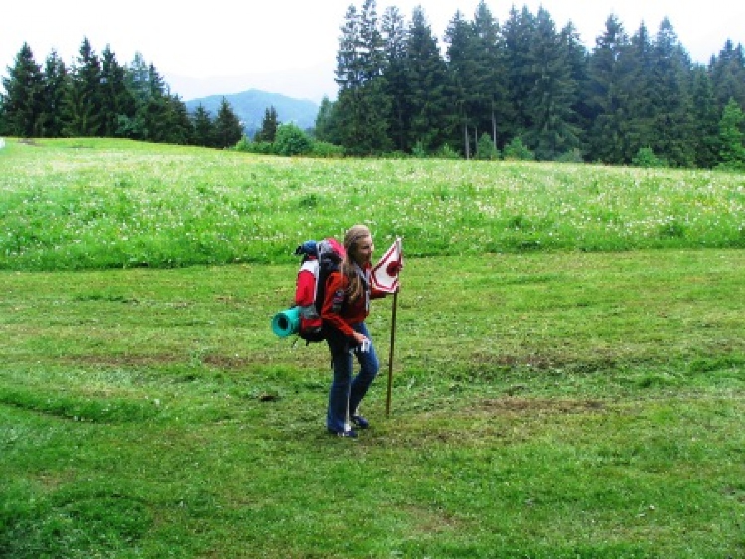 Povezovanje, izziv, bivakiranje, napor, smeh, vreznine, prijateljstvo, presenečenje, obdarovanje … To so besede, s katerimi lahko najbolje opišem srečanje dveh čet, vse druga pa vam bodo povedale slike!