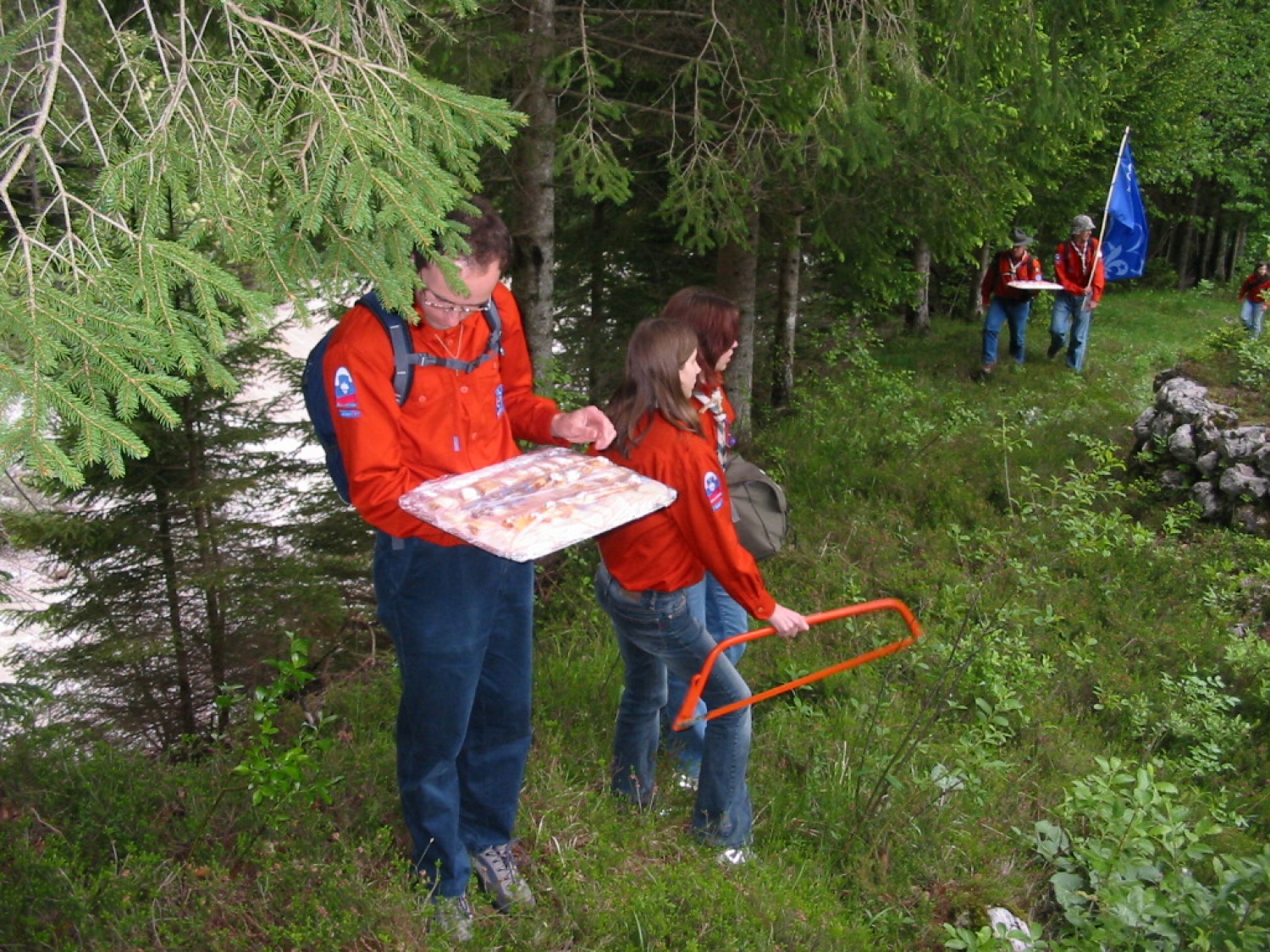 Utrinki iz obljub bovških skavtov.
