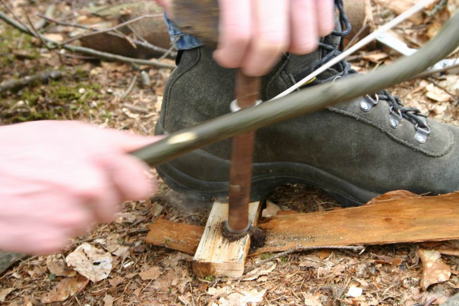 Fotografije z vikenda preživetja v naravi.