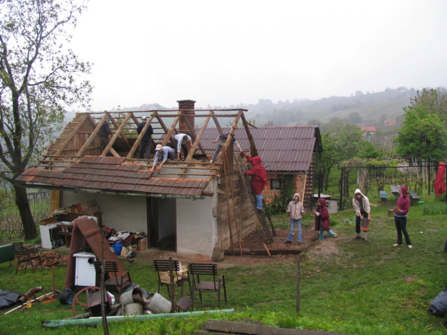 Rušili smo od vrha navzdol.