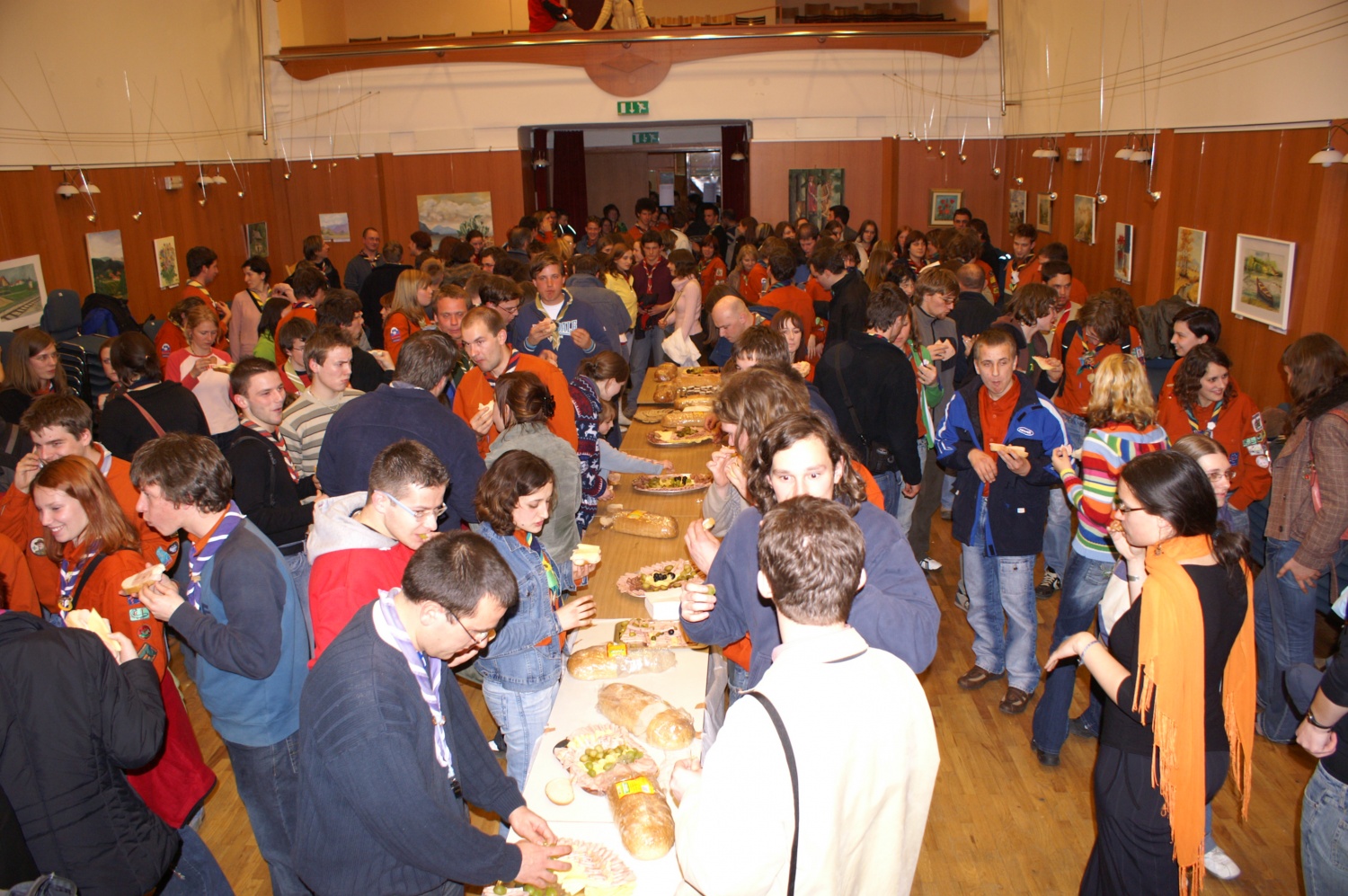 Po tem ko smo predstavo preživeli smo se morali podkrepiti