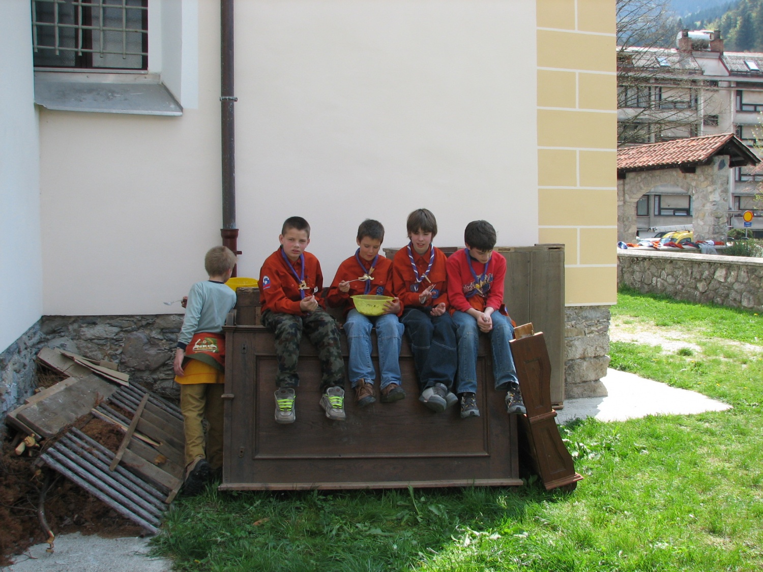 Dan Zemlje - akcija zbiranja starega papirja